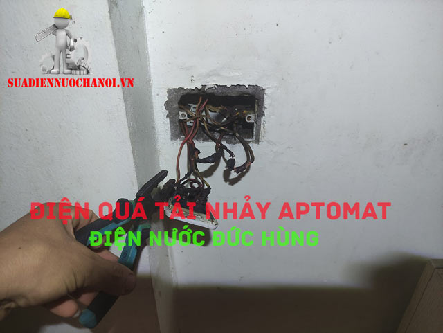 aptomat nhảy do quá tải 