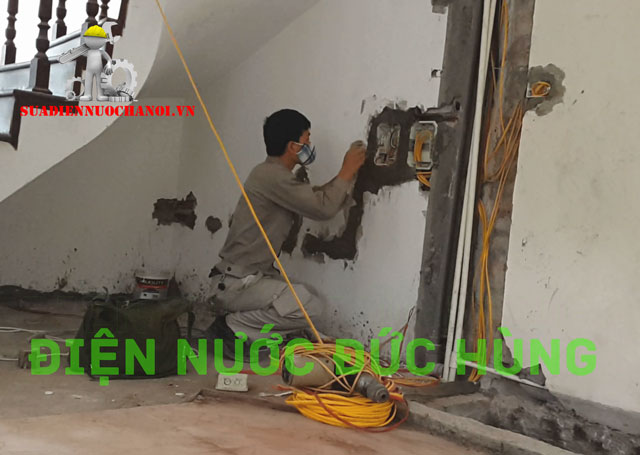 Ưu & Nhược điểm của đi điện âm tường với điện nổi